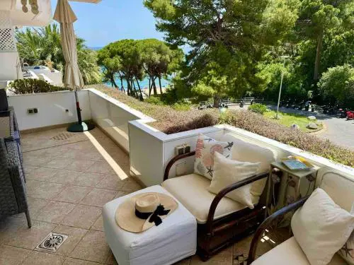 CALA BONA - Beachfront Apartment