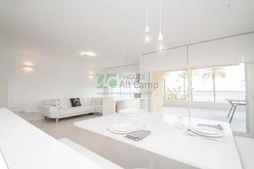 piso alto standing en Segur de Calafell