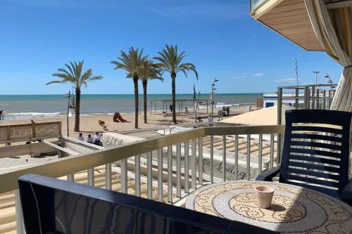 The pleasure of living in front of the sea