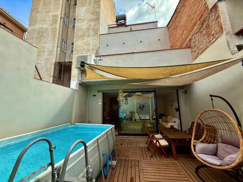 CASA EN EL CENTRO DE CALELLA A 300 m DE LA PLAYA