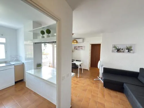 HomeHolidaysRentals Roure - Costa Barcelona