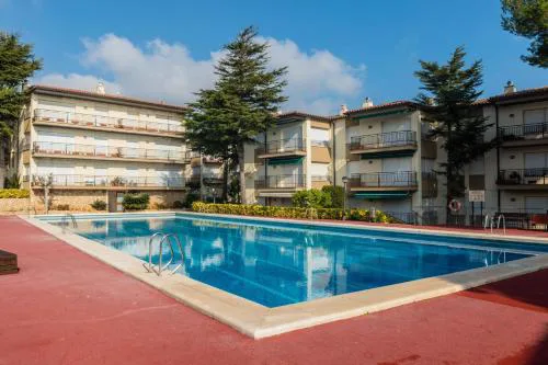 AJ-6 CALELLA DE PALAFRUGELL 6 PAX