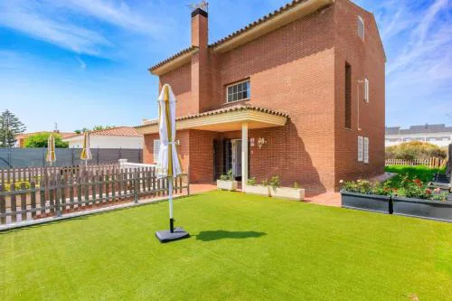 Golden Villa