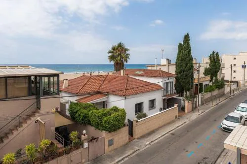 Beach Villa Cristina by HHBCN