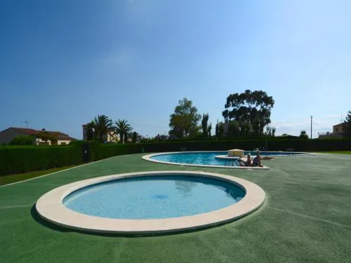 3 bedroom holiday home near the beach