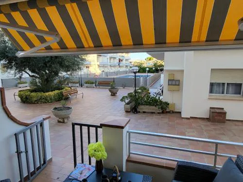 Apartamento en planta baja con piscina, a 600m de playa y centro en L'Estartit - ES-323-39