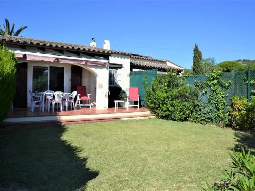 Casa con Jardín, Piscina y Terraza a 3 km de la Playa de L'Estartit - ES-323-1