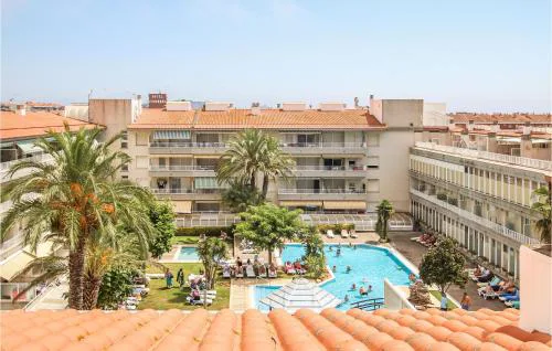 Cozy Apartment In L'estartit With Wifi