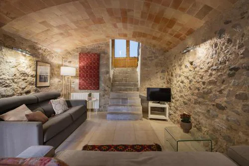 Apartamento Baños Arabes con jardín
