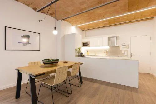 Bravissimo Cort Reial Entresol B