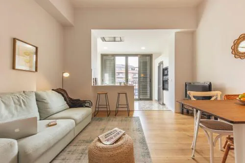 Bravissimo Riu Onyar, modern 3 bedroom apartment