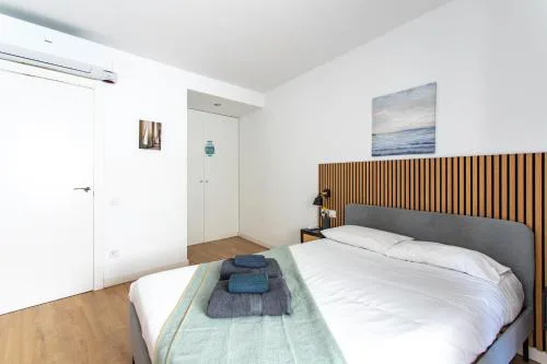 StayCampNou 3BR With Balcony