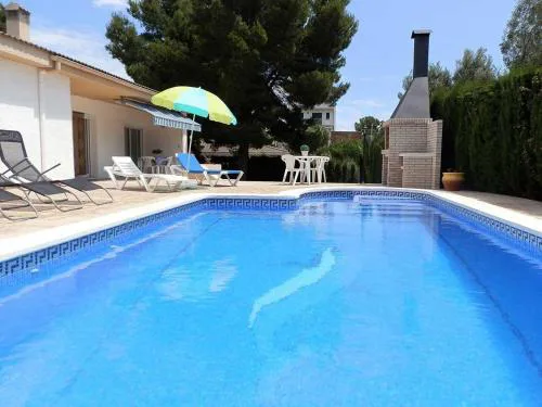 Casa cerca del mar con piscina privada, aire opcional, wifi, admite mascotas y cerca de playa para perros - ES-184-37