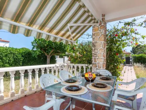 Holiday Home Omega by Interhome