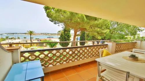 VACAY Apartamento Sol i Mar, vistas al mar, en la Costa Brava, L'Escala!
