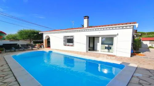 VACAY Villa Camí, disfruta nadando! en la Costa Brava, l'Escala!