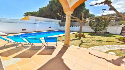 VACAY Villa Rosy, sol y relax en la Costa Brava, L'Escala