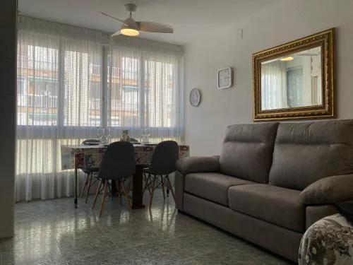 Apartamento La Pineda a 100 metros de la playa!!