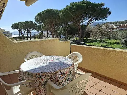 Apartamento Cómodo Grifeu 150m Playa - ES-228-205