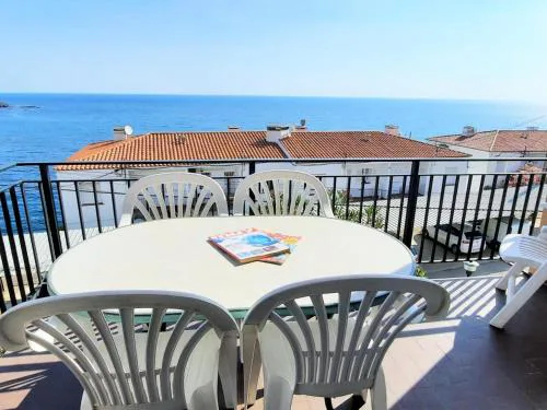 Apartamento familiar 2 habitaciones con terraza vista al mar y aparcamiento en Llançà - ES-170-11