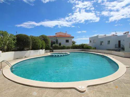 Apartamento luminoso con piscina y terraza, cerca de la playa - ES-228-46