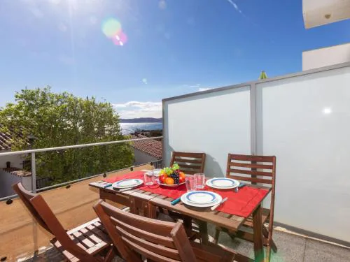 Apartment Grifeu-3 by Interhome