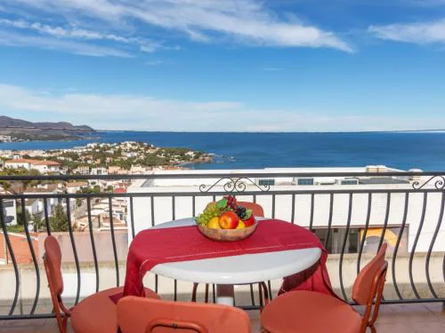 Apartment Neptuno by Interhome