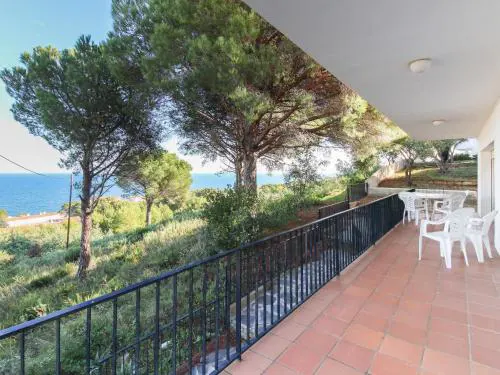 Casa familiar en Llançà, terrazas y aire acondicionado - ES-228-10
