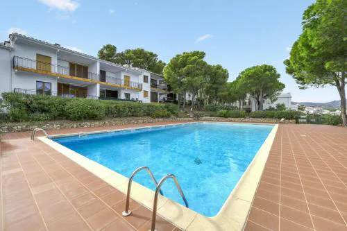 Cozy apartment in Llançà 30 m² with sea view