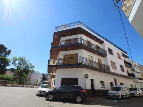Luminoso apto céntrico a 100m de la playa del Puerto con wifi, balcón y cocina renovada - ES-228-71