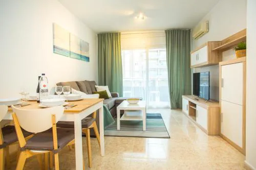 AL29 Apartamento playa Fenals