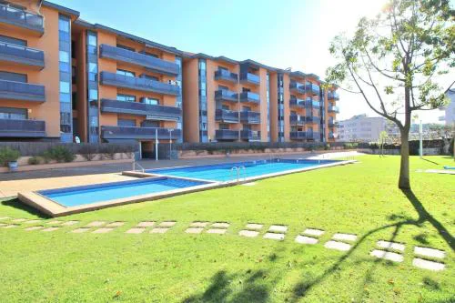 Apartamento con piscina a pasos del mar