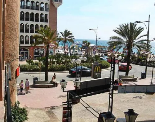 APARTAMENTO con TERRAZA VISTAS AL MAR