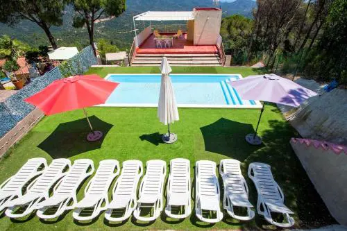 Catalunya Casas Fun and Frolic in Lloret del Mar 3500 meters to beach!