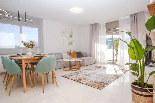 Florida Spacious luxury apartment renovated 2025
