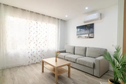Salatan Apartments, Plaza Paris