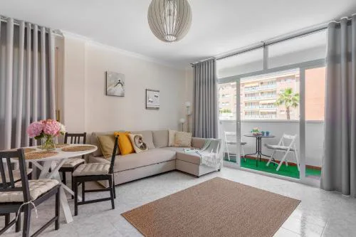 Tic Tac 13 Family apartment with pool view
