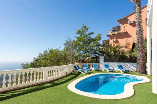 Villa Blanca Amazing views