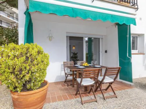 Apartamento Romántico en Tamariu, Terraza Privada, Playa a 150m, Wi-Fi Incluido - HISP-233-581