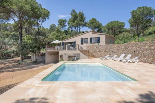 La Vinya - Casa con parking y piscina