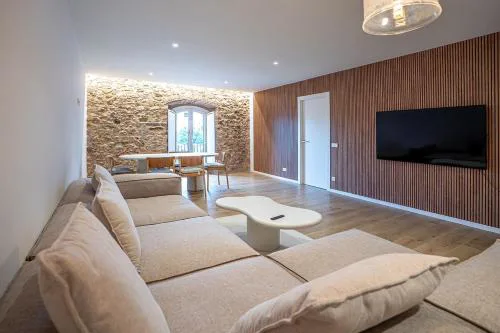 Modern Luxury Just Steps from the Sea