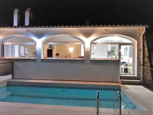 Casa con Piscina y preciosas vistas en Mas Tomasi 710