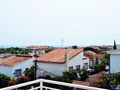 AFRODITA Casa con dos apartamentos independientes