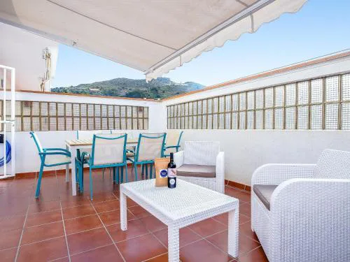 Apartamento en El Port de la Selva: Planta Baja, Terraza y WiFi a Metros de la Playa - ES-228-52