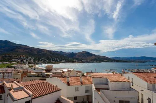 Atic amb vistes al mar