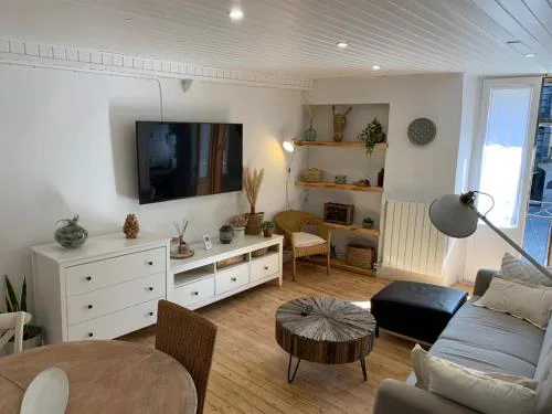 APARTAMENTO CON ENCANTO TÍPICO CERETÀ Centro