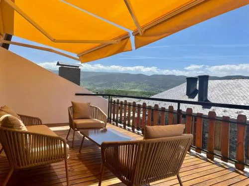Magnifico ático con vistas, parking y piscina