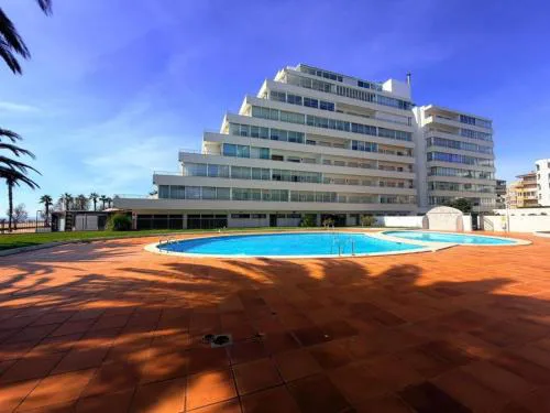Apartamento en Primera Línea de Playa con Piscina y Terraza en Roses - ES-204-5