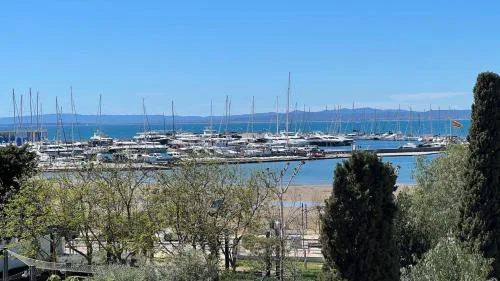 Apartamento frente al mar centro Roses AV-59