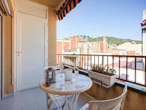 Apartment in Roses near Sand Beach